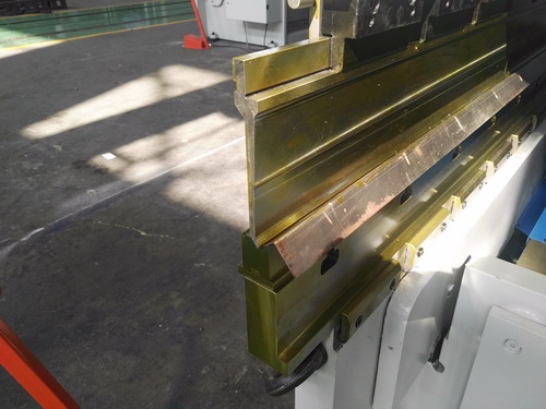 Домодельная подкладка кольцевой матрицы тормоза прессы с Toolings тормоза прессы Amada 835mm длиной