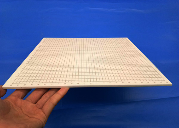 Сопротивление термального удара плиты изготовленного на заказ глинозема керамическое сосать керамические плиты листа Al2O3