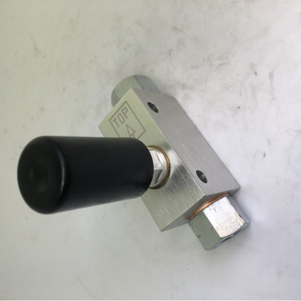Diesel Engine 1013 Oil Transfer Pump 02111961 Bleeder Valve Heavy Truck