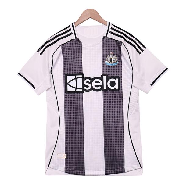 Newcastle United 2025-2026 season player version home jersey supports group customization