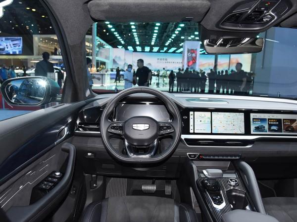 Looking for a Popular Used Car Check Out the 2022 Geely Xingyue L 1.5T Leishen Hi・F Hybrid Super Xun 5-Door 5-Seater SUV