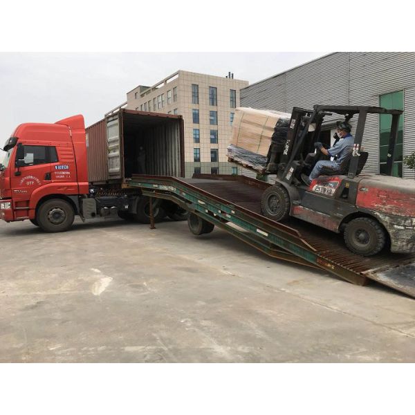 Американский стандарт ISO9001 Крыши строительные материалы Металл Строительство Шингли Камень покрытый металлическими черепицами крыши Листы Z70