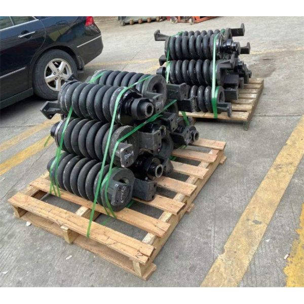 Hyundai Excavator Undercarriage Parts 81N6 14010 81N6 14011 Undercarriage Track Assy