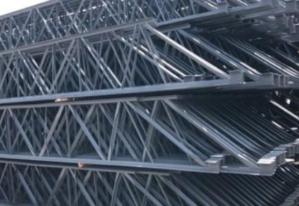 Painting Or Galvanized Roof Trusses For Long Lasting Performance