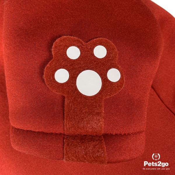 L'hiver 25 martèle des animaux familiers de 62cm portant des vêtements