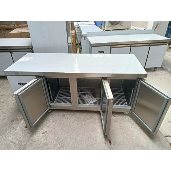 Chiller à 3 portes en acier inoxydable