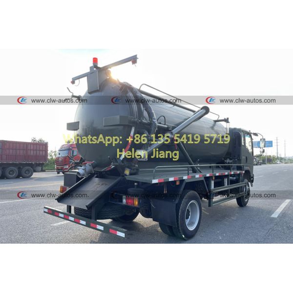 Sinotruk HOMAN 4x4 с тележки вакуума сточной трубы дороги 8000L