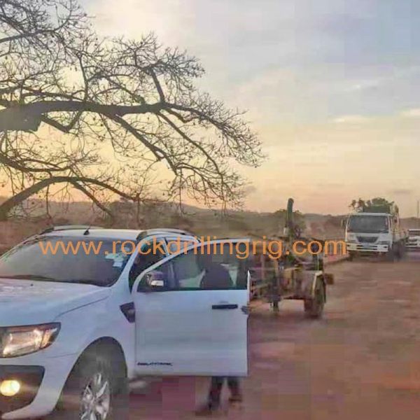 2300r/Min 80 Rpm Hydraulic 89mm Trailer Mounted Drill Rig