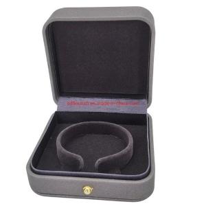 Hot Stamping Surface Handling Elegant Grey Color Square Shaped Bracelet Bangle