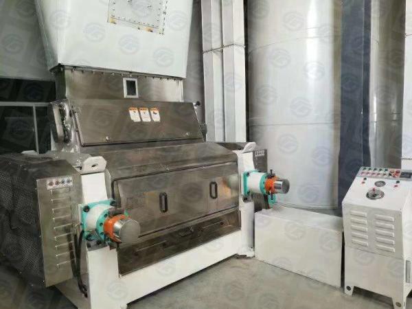 O milho 30TPD lasca-se a linha de produção máquina de fabricação para a exploração agrícola da vaca de Dariy