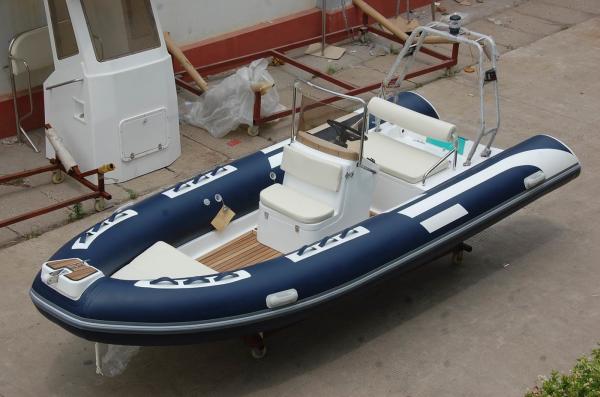 Unique Hull Design Small Rib Boat 8 Person Inflatable Boat With Teak Floor / Fuel Tank