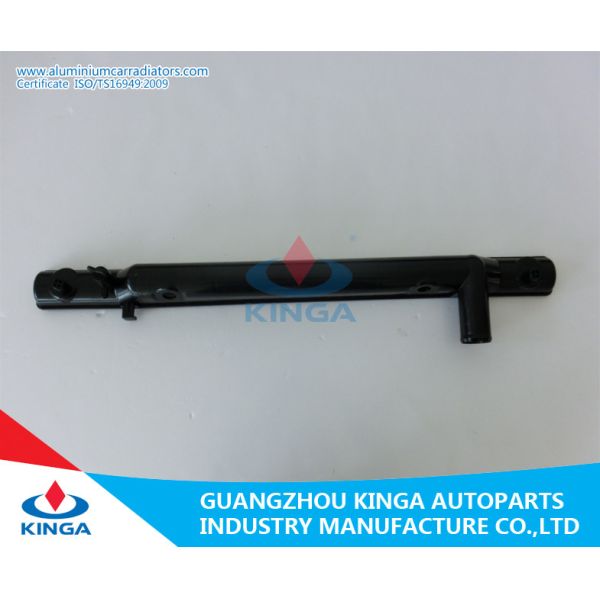 Switch Type Bottom Radiator Water Tank With Hard Strong PA66 Plastic