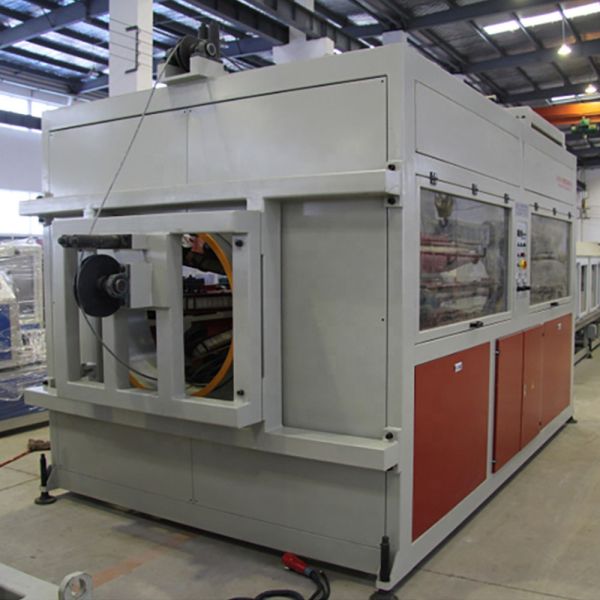 Design Customized PVC Pipe Extruder Machine 380v 50hz for Serviceable Production Line