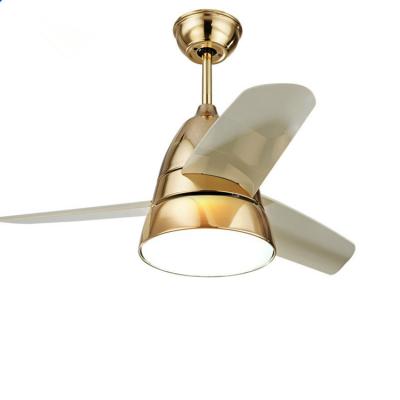 Luz dourada do fã de teto da montagem do resplendor do metal da cor com a lâmina três plástica