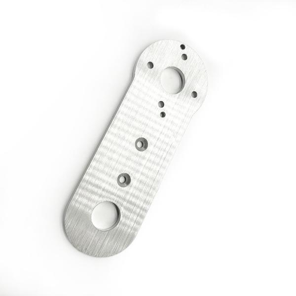 Service d'usinage de plaques de brossage en aluminium personnalisable