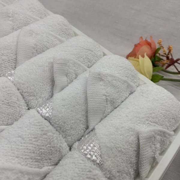 Hemmed Satin Viscose Cotton Hot And Cold Towel For Airline