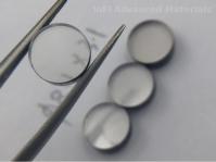 Diamants de disque optique CVD. Diamant CVD à cristal unique pour une utilisation optique de grande taille avec angle de prise.