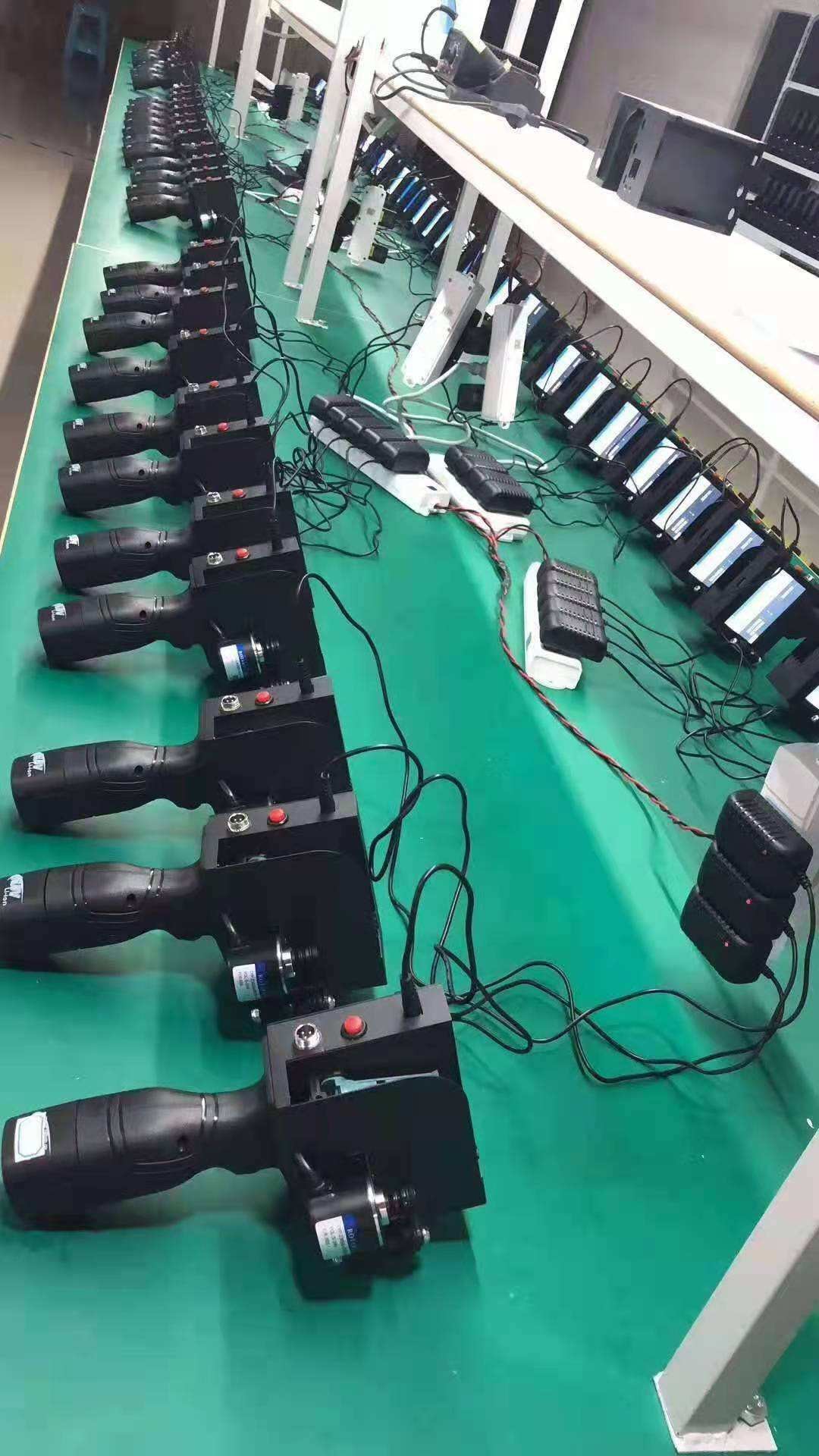 Построчно печатающее устройство струйного принтера Barway Handheld беспроводное высокоскоростное для пластмассы и металла
