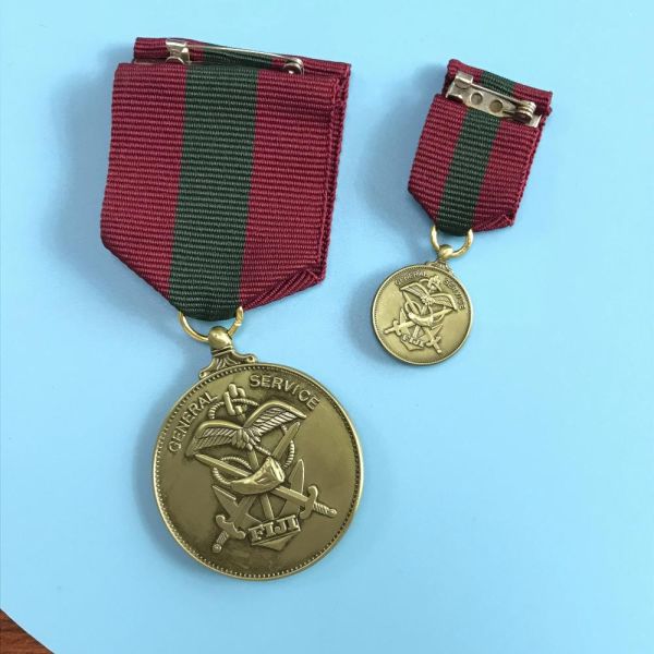 Factory price Medaille Award Medalha Medal 3D Manufacturer Antique brass Custom Pretty Medal Ribbon medallas