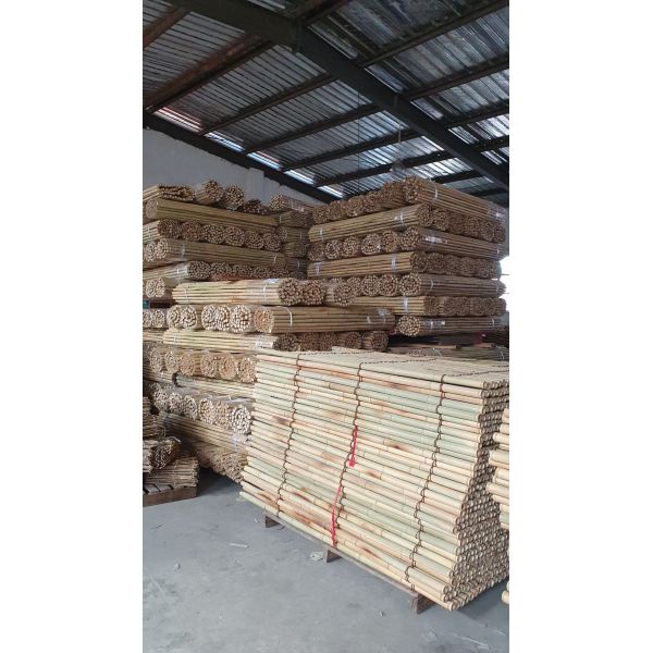 Eco-Friendly Customizable Size Bamboo Pole For Garden Plant Support With Antisepsis Treatment