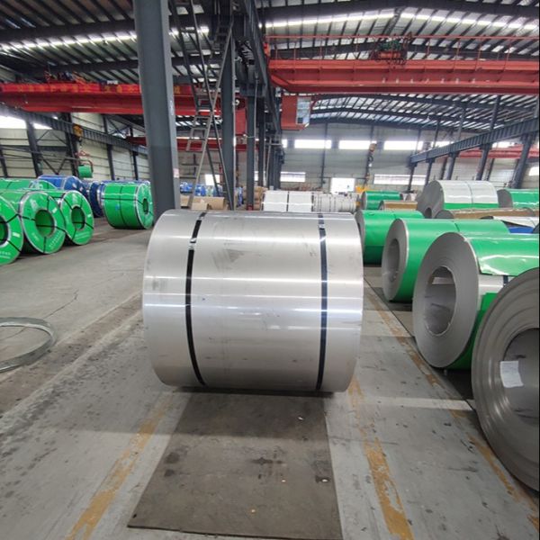 Strong Hot Rolled Stainless Steel Coil Black Finish Surface 18 - 15mt Coil Weight
