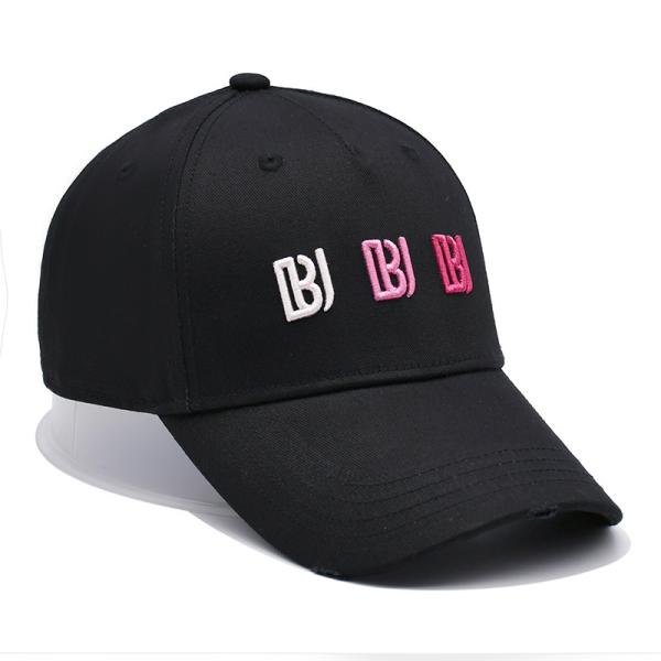 Metal Custom Embroidered Baseball Caps For Any Age Curved Flat