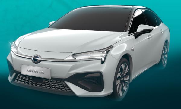 Carro médio do sedan luxuoso do motor 135kW dos carros elétricos único E de GAC Aion S