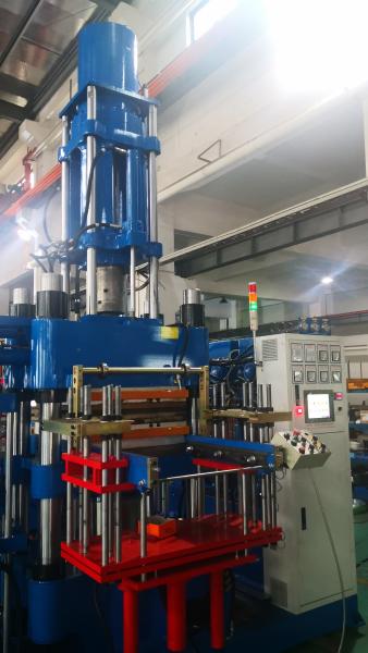 Vulcanizing Press Machine On Silicone Mini Injection Molding Machine For Making Silicone Swimming Glasses