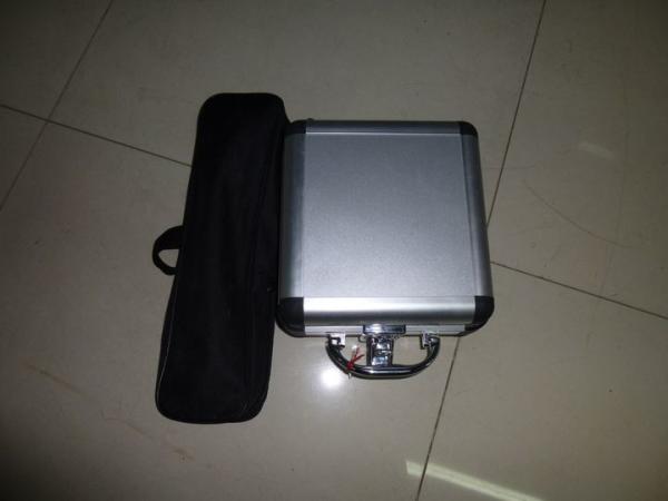 Portable Digital Ground Resistance Meter Measuring Earth Resistance / Soil Resistivity