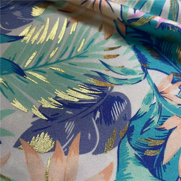 Soft Scuba 200gsm Sports Clothing Fabric 75D 40D 160cm Foiled