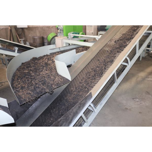 90 kW Tire Crushing And Recycling Production Line Full Automatic Tire Recycling Machine