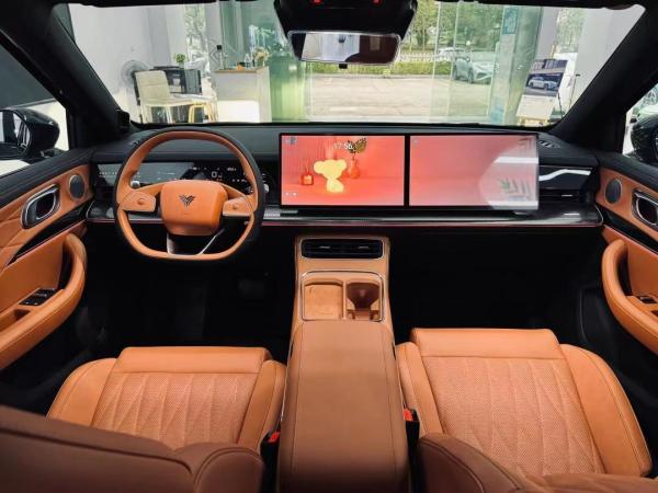 2024 Neta L High Speed Hybrid SUV Extended Range Electric Car 1300km Energy Type Red Cloth Luxury Energy Vehicles EV Car