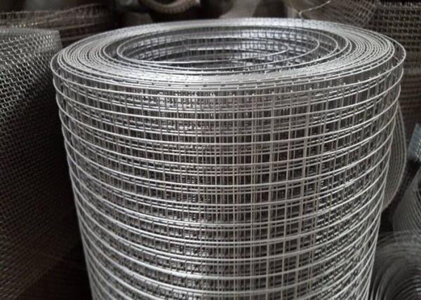 Firm Structure Welded Wire Mesh Fencing Rolls 10 Gauge Hot Dipped Galvanized