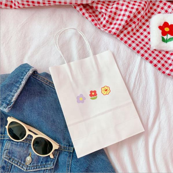 Sacos de papel recicláveis da impressão feita sob encomenda com teste padrão de flor dos punhos