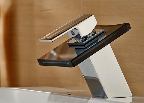 LED Light Waterfall Bathroom Faucets Single Zinc Handle ROVATE CE Compliant