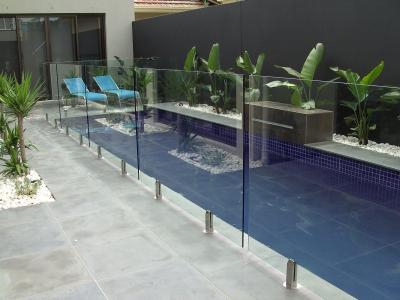 Glass Swimming Pool Fencing , 85% Light Transmittance Glass Pool Safety Fence
