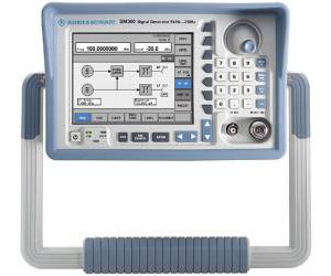 Rohde And Schwarz SM300 RF Signal Generator 9 KHz to 3 GHz with AM/FM/Phase/Pulse Modulation and Benchtop/Rackmount Design