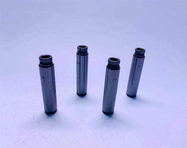 1112-21220 Engine Valve Guide Anti Corrosion For HINO J08E J05E