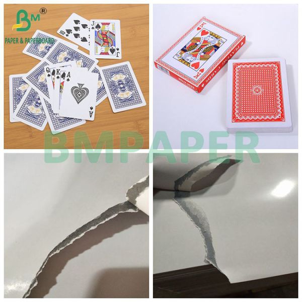 310gm 330gm Papel revestido con núcleo negro brillante Jugar a cartas de póquer de cartón