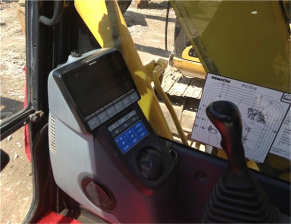 used PC70-7  Komatsu Excavator for sale with good condiiton engine/low price