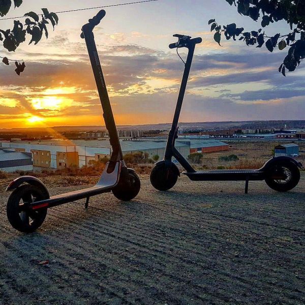 Xiaomi Electric Adult Folding Motor Scooter 8.5inch 2 Wheels Kick With APP