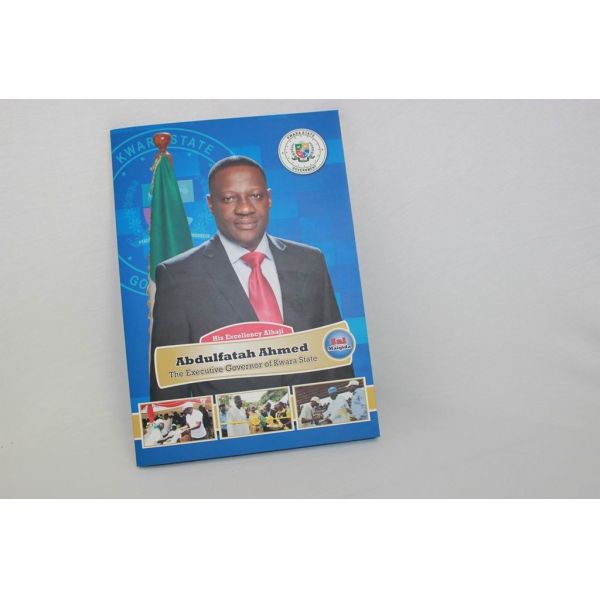 2.4" advertisement Video Booklet with customized brochure buttons / switch