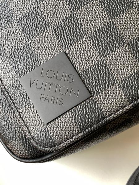Louis Vuitton Branded Mens Bag District PM Damier Messenger Bag Graphite Black
