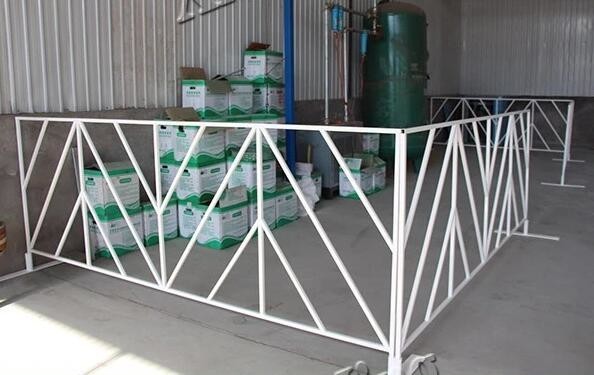 sports portable US standard white powder coating crowd control barriers