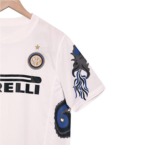 2010-2011 Inter Milan Retro Away Jersey classique de reproduction de soutien personnalisation