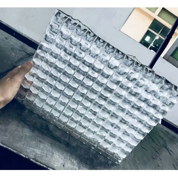 Космос сохраняя крутую машину льда воздуха