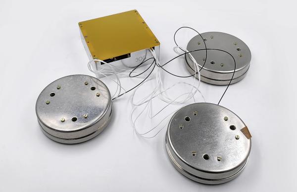 高精度ナビゲーションに適した3軸の角速度センサー