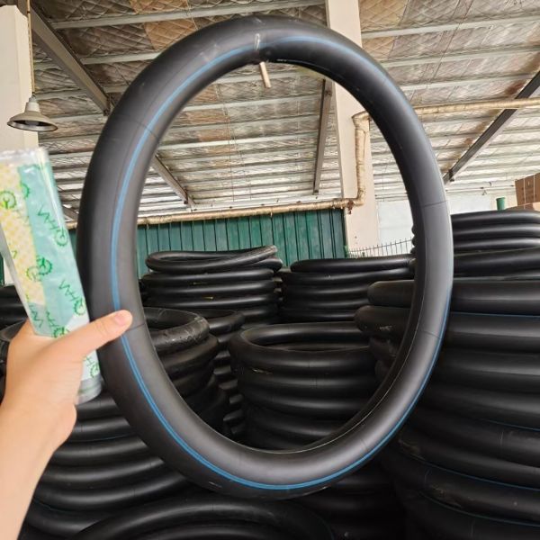 Valves and Strength of 10-12 MPA Brazil Market Motorcycle Tire Inner Tube 3.00-18