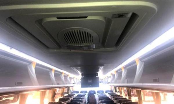 53 lugares Kinglong Ônibus a diesel e autocarros de luxo Ônibus de autocarro de direita
