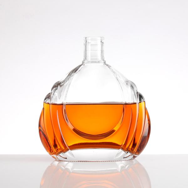 Customized 500ml 750ml 35cl 50cl 75cl Glass Bottles With Screw for Vodka Whiskey Brandy